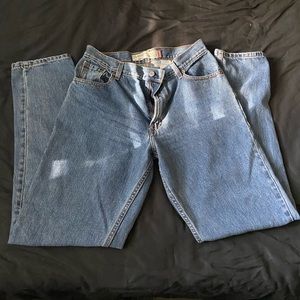 Levi’s mom jeans